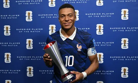 Mbappe lập cú đúp, phá kỷ lục World Cup