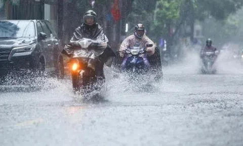 Thời tiết hôm nay 2/7: Bão số 1 mạnh lên trên Biển Đông, nhiều khu vực có mưa dông