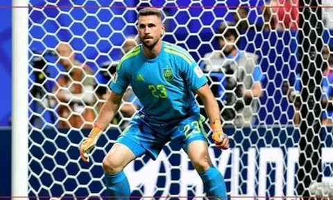 Tây Ban Nha vào tứ kết, Unai Simon lập kỷ lục chưa từng có ở World Cup