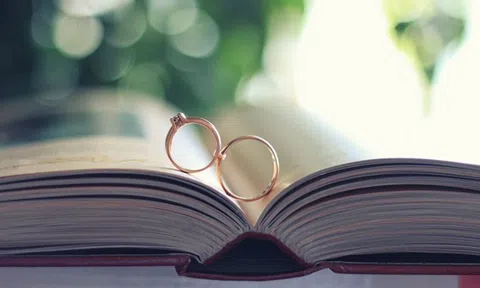 Chàng trai 25 tuổi kết hôn với bà cụ 65 tuổi: 10 năm chung sống và lời trăn trối gây ám ảnh