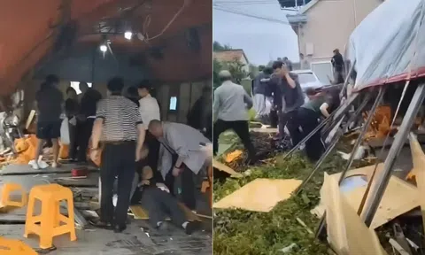 Nữ tài xế lùi xe mất kiểm soát, lao vào đám tang khiến 1 người tử vong, 7 người bị thương: Hiện trường khiến ai cũng xót xa