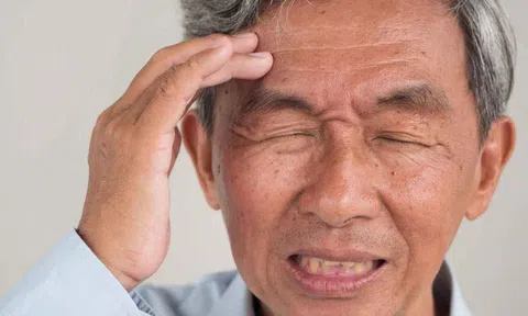 Đừng chỉ để ý đến chóng mặt: 4 biểu hiện âm thầm tưởng vô hại có thể là tín hiệu sớm của đột quỵ