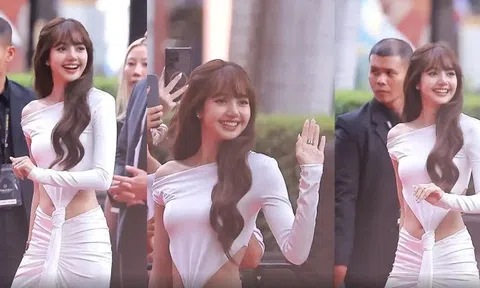 Clip hơn 3 triệu view của Lisa (Blackpink) khi liên tục có biểu hiện bất thường, gây xôn xao vì diện mạo khác lạ