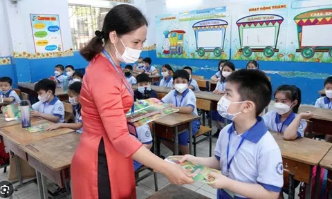 Giáo viên mới tuyển dụng có được xét danh hiệu Lao động tiên tiến không?