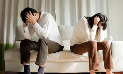 So sánh với các cặp đôi trên mạng: Thói quen âm thầm khiến nhiều mối quan hệ tan vỡ