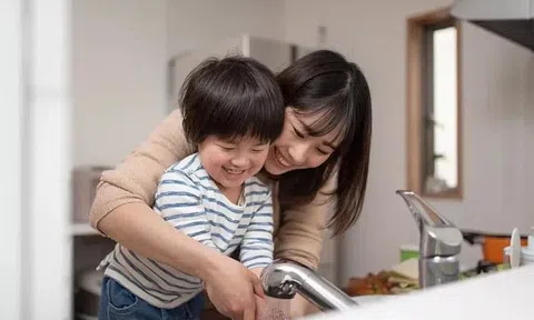 Cha mẹ cần trang bị cho trẻ những gì khi đến trường trong mùa dịch COVID-19?