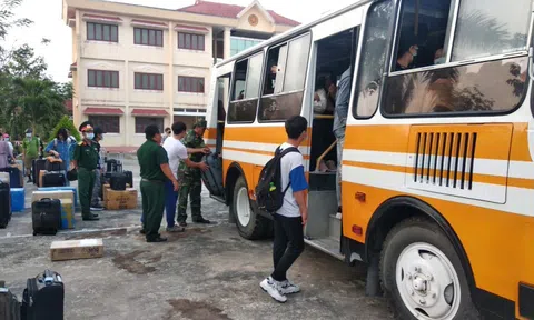 241 người trở về từ Hàn Quốc hoàn thành cách ly 14 ngày tại Vĩnh Long