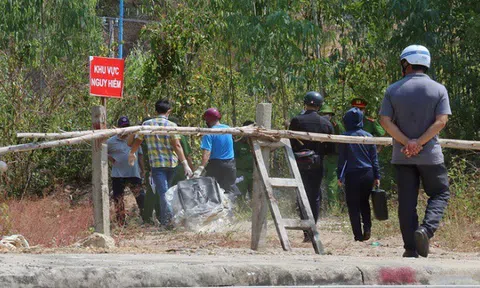 Nóng: Điều tra vụ phát hiện vali chứa thi thể phụ nữ nằm trong bụi rậm