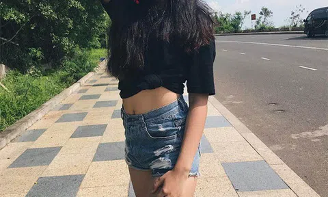"Thần đồng dân ca" Phương Mỹ Chi nói gì khi bị chê trang điểm đậm, “chín ép” ở tuổi 17?