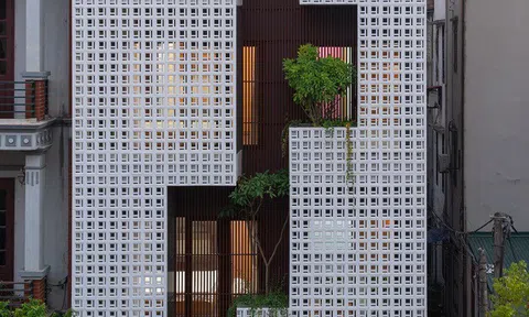 Ngôi nhà hình thác nước thổi làn gió mới đến không gian thành phố