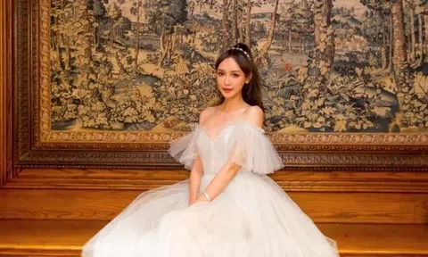 Ngẩn ngơ trước nhan sắc hot girl Trung Quốc được mẹ chi 12 tỷ đồng cho 300 lần "dao kéo"