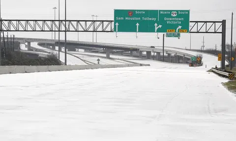 Tổng thống Mỹ Joe Biden ban bố tình trạng thảm họa tại bang Texas