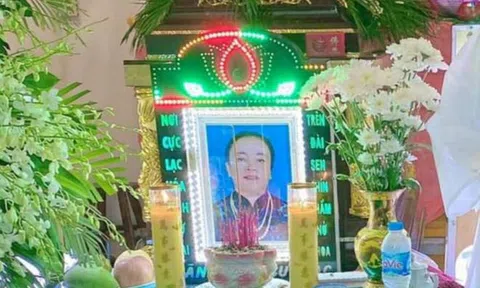 Người phụ nữ mua quan tài, tổ chức đám tang cho... chính mình để trốn nợ