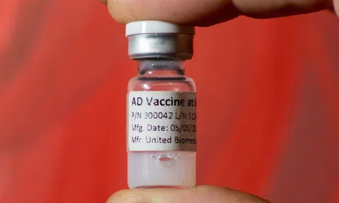 Vaccine Alzheimer đầu tiên trên thế giới vượt qua các thử nghiệm an toàn trên người