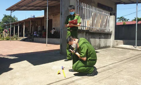 Tạm giữ thanh niên đánh tổ công tác, quyết không cho người nhà đi cách ly