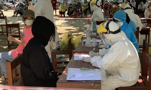 Hàng loạt ca COVID không xác định nguồn lây, TP Quảng Ngãi giãn cách xã hội theo Chỉ thị 15