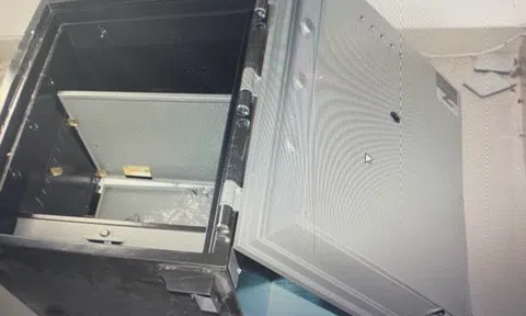 Điều tra vụ kẻ gian đột nhập công ty, phá két sắt lấy gần 2 tỷ đồng