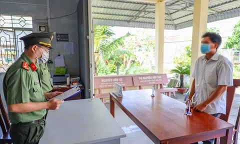 Tung tin đồn, xúc phạm lực lượng chống dịch trên mạng xã hội, 3 người bị xử phạt