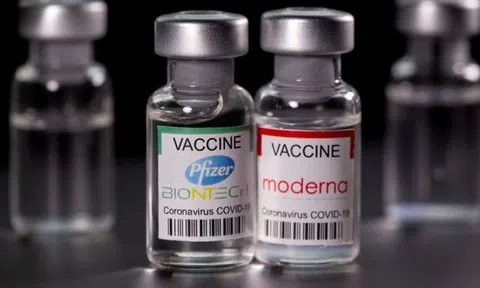 Pfizer, BioNTech, Moderna kiếm hơn 1.000 USD/giây nhờ vắc-xin phòng Covid-19