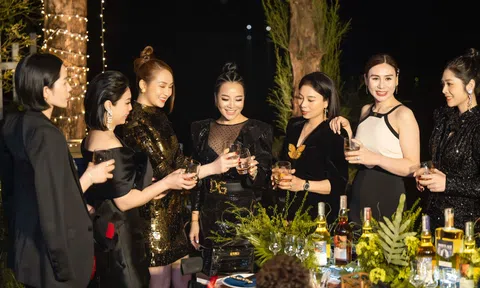 Trầm trồ bữa tiệc mừng 8/3 của dàn doanh nhân đình đám đất Hà thành