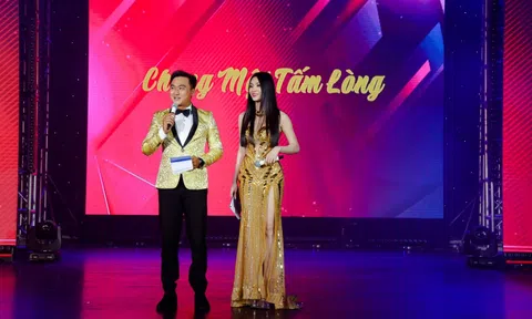 MC Trương Bích Truyền dẫn dắt chương trình ý nghĩa "Chung một tấm lòng"