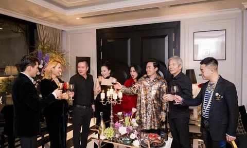 Dàn sao lên đồ lộng lẫy dự tiệc 8/3 tại tư gia của doanh nhân Bích Nguyệt