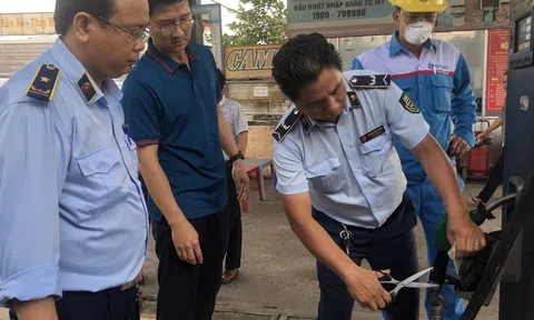 Công ty CP Thương mại Dầu khí Đồng Tháp bị buộc tái chế trên 10.000 lít xăng RON 95-III chất lượng không hợp quy