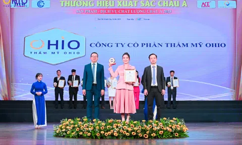 Thẩm mỹ Ohio vinh dự nhận huy chương vàng dịch vụ - sản phẩm chất lượng tại lễ trao giải thương hiệu xuất sắc châu Á 2023