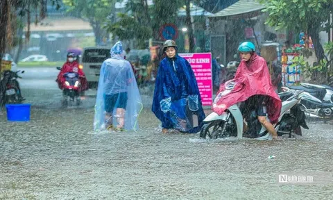 Dự báo thời tiết ngày 22/8/2023: Cảnh báo mưa lớn gió mạnh