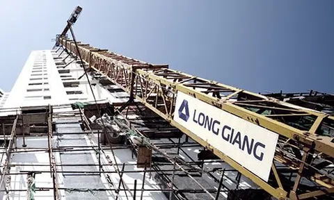 Loạt cổ phiếu bị HoSE giữ nguyên diện cảnh báo