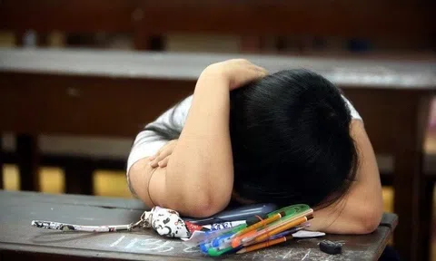 Nữ sinh lớp 10 bị rối loạn lo âu vì áp lực học trường chuyên