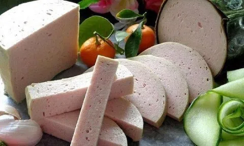 Mẹo nhận biết giò, chả chứa hàn the chỉ nhờ một loại củ quen thuộc