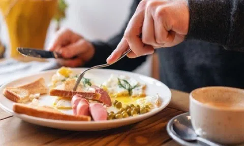 Ăn sáng trước thời điểm này có thể giảm nguy cơ mắc tiểu đường