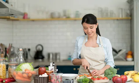 Phụ nữ lười đi để chăm lại hôn nhân