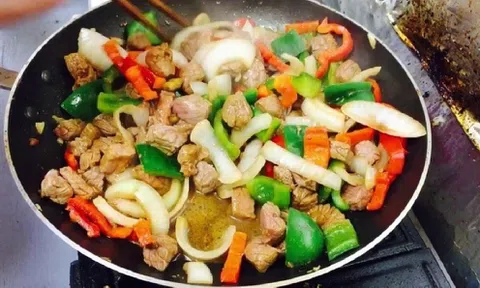 Xào thịt gà chỉ cần thêm thứ này đảm bảo “ngon tuyệt đối”