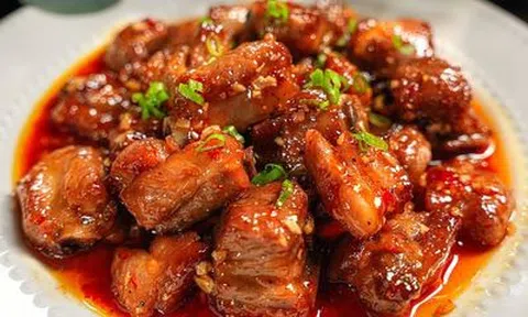 Món ngon mỗi ngày: Cách làm sườn chiên nước mắm siêu đưa cơm