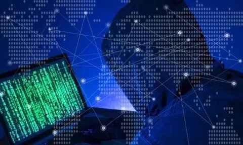 Nâng cấp thẻ tín dụng online, người phụ nữ bị lừa tiền trong tài khoản