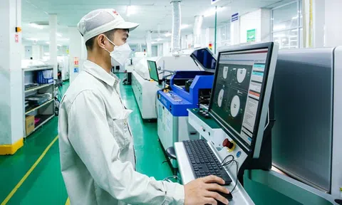 Bóng đèn Rạng Đông mỗi ngày lãi 1,6 tỷ đồng nhờ quả ngọt chuyển đổi số