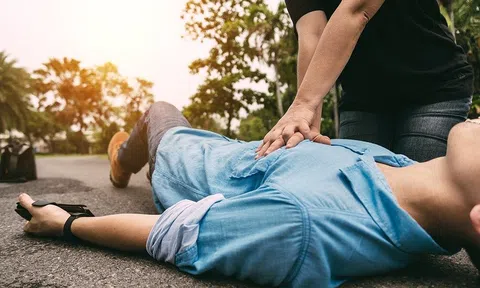 Từ vụ nam thanh niên ngưng tim tại giải chạy Tây Hồ: Tuyệt đối không được tùy hứng khi tham gia