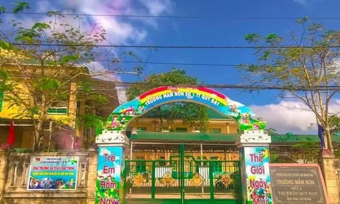 Thông tin tiếp vụ hiệu trưởng ngăn hội trưởng phụ huynh phát biểu