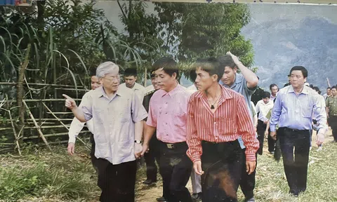 Tổng Bí thư Nguyễn Phú Trọng trong ký ức của đồng bào Mường Lát