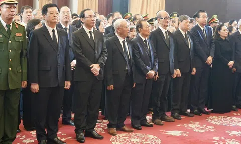 Đồng bào miền Nam viếng Tổng Bí thư Nguyễn Phú Trọng