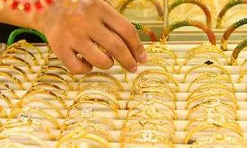 Giá vàng mới nhất 3/12/2024: Vàng nhẫn "lao dốc"
