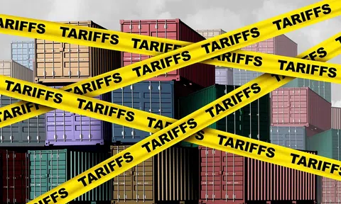 Những nguy cơ tiềm ẩn sau đòn giáng thuế quan mạnh tay của ông Trump