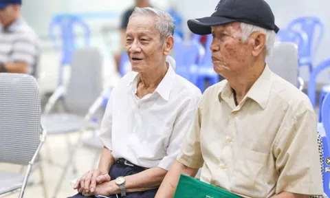 Bảo đảm người cao tuổi sẽ được trợ cấp 1.300.000 đồng/tháng tiền trợ cấp xã hội theo Nghị quyết 63 khi đáp ứng điều kiện nào?