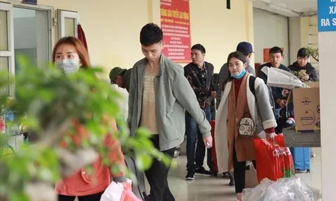 Công ty không cho người lao động nghỉ sớm về quê ăn Tết Âm lịch 2026 có vi phạm pháp luật không?