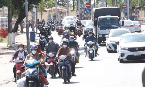 Đi làm ngày đầu năm: Người trẻ nên “xin vía” gì cho 12 tháng tới?