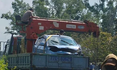 Vụ phát hiện xe ô tô và 2 thi thể dưới kênh: Gia định nạn nhân đã cầu cứu gì trên mạng?