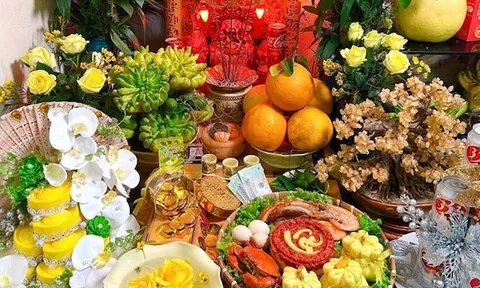 Ngày vía Thần Tài: 4 loại hoa nên cúng để hút tài lộc, 3 loại tuyệt đối tránh nhiều người vẫn mắc phải