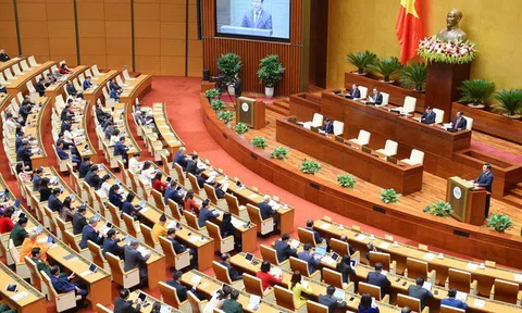 Chính phủ: Mức lương cơ sở mới thay thế 2,34 triệu đồng của cán bộ công viên chức và lực lượng vũ trang sẽ được thông qua khi nào, áp dụng từ thời điểm nào?